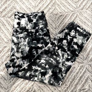 Marika Watercolor Large Leggings NWT